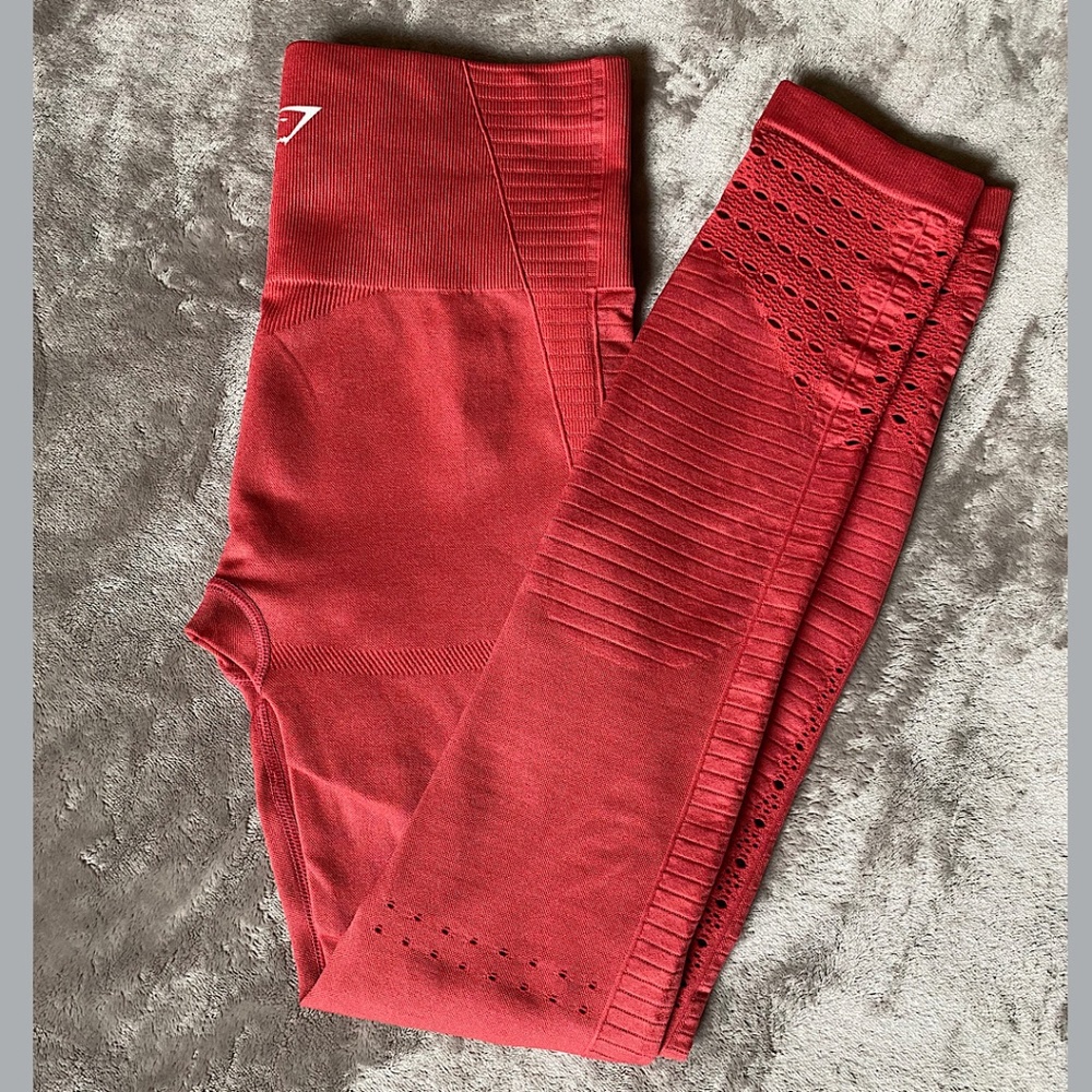 GYMSHARK Seamless Leggings.  Salmon color